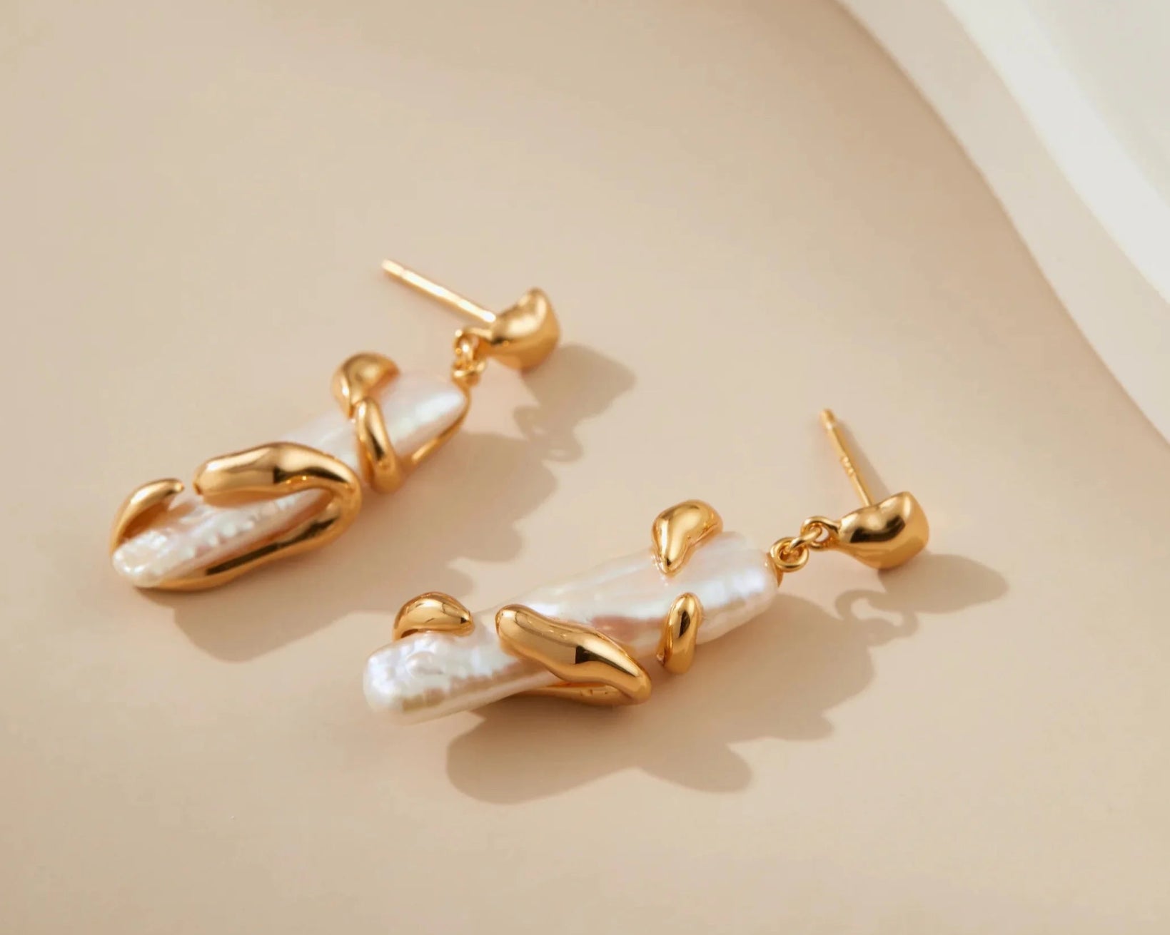 Baroque Pearl Earrings - Alarita