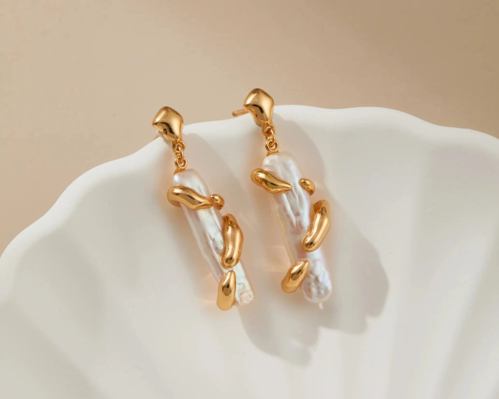 Baroque Pearl Earrings - Alarita