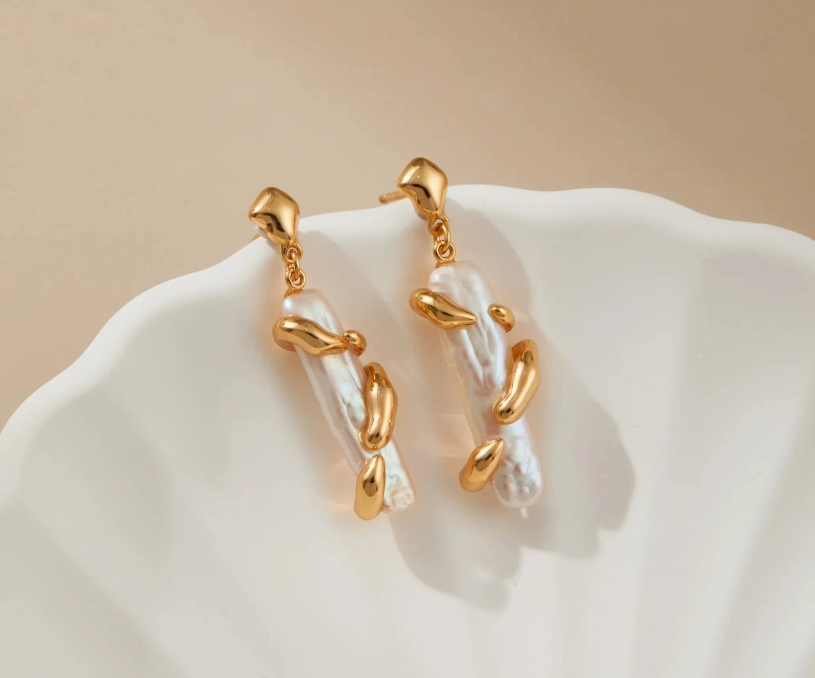 Baroque Pearl Earrings - Alarita