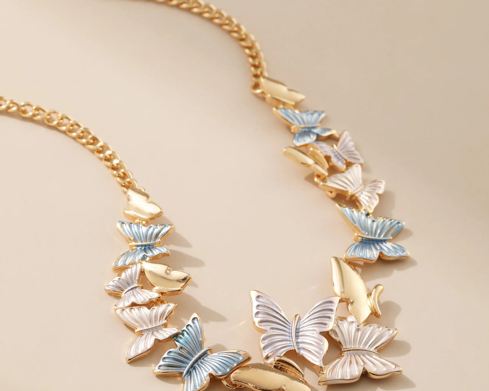 Butterfly Dance Necklace - Alarita