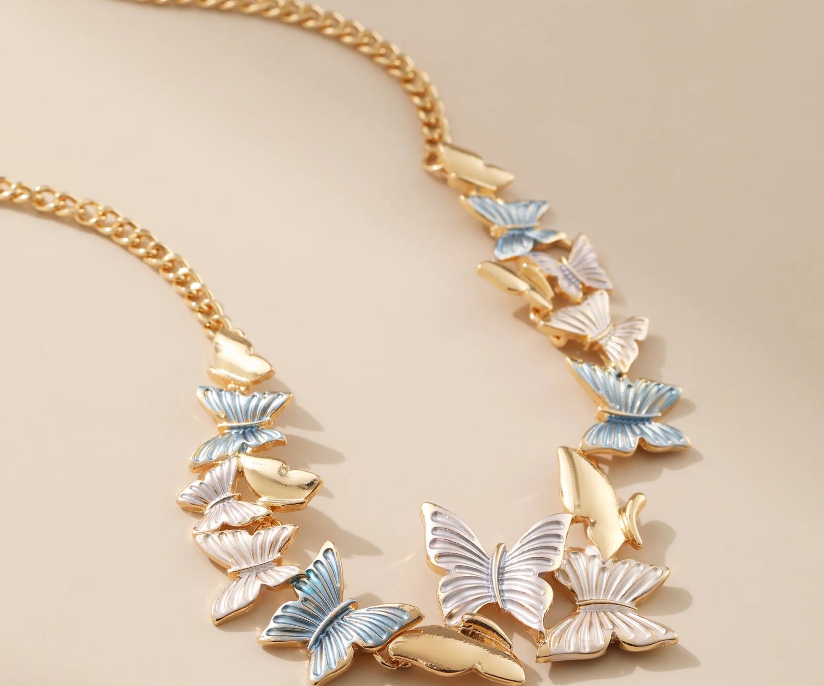 Butterfly Dance Necklace - Alarita