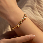 Cloud - Veil Pearl Bracelet - Alarita