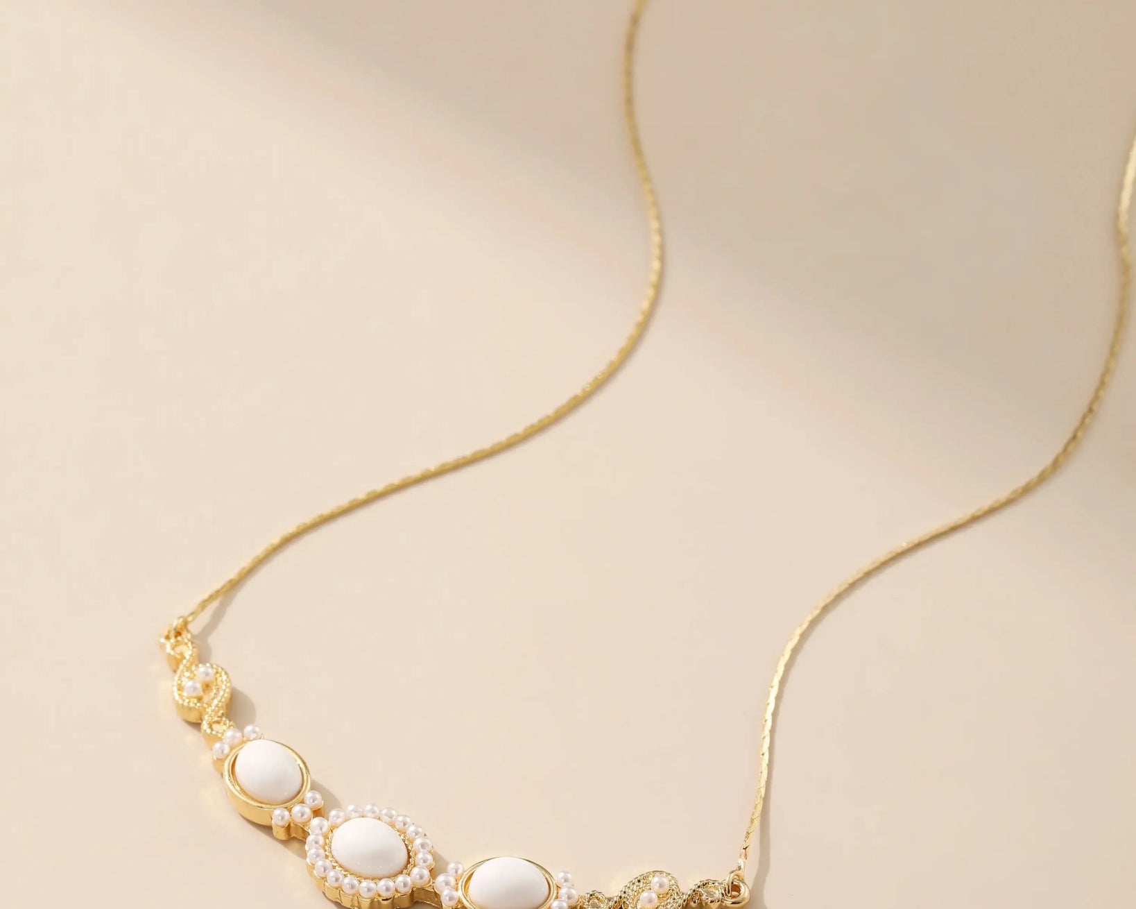 Moonlight Necklace - Alarita