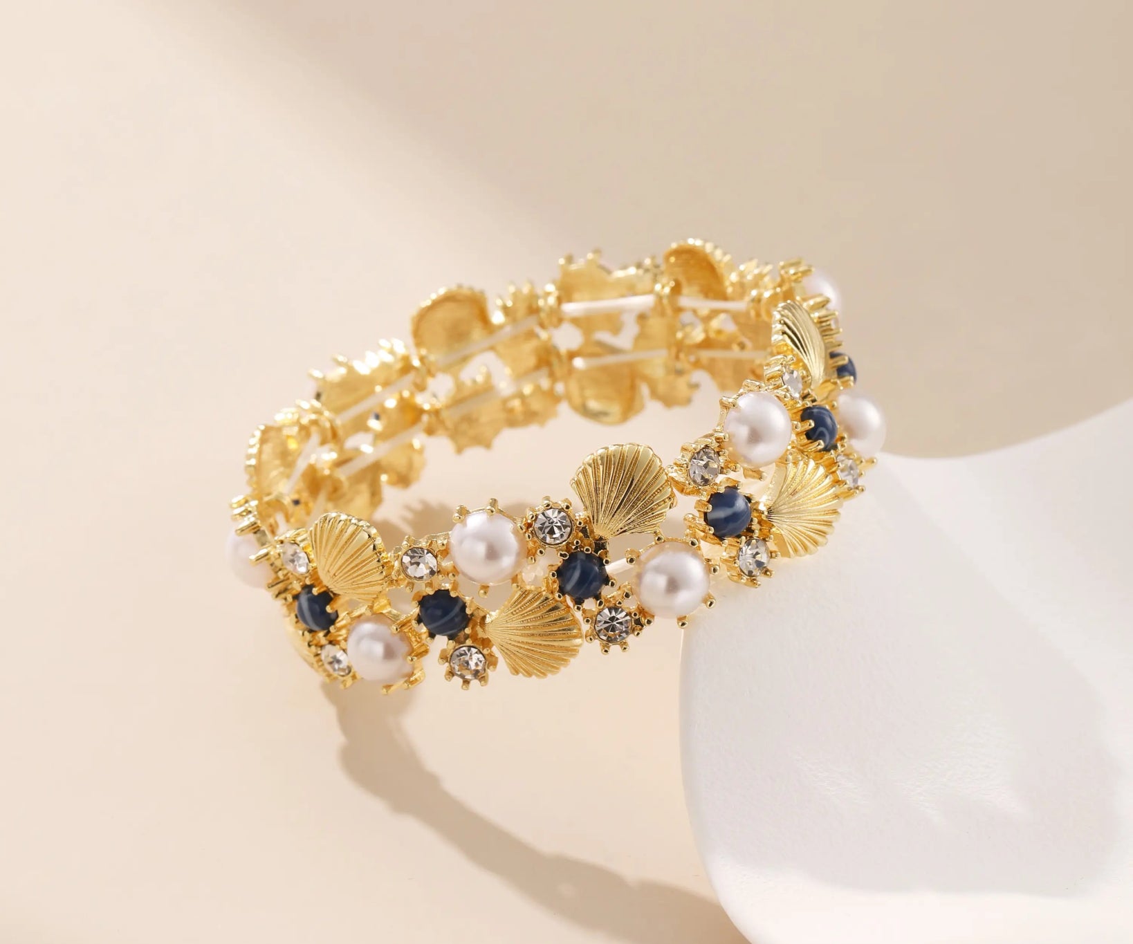 Pearl Shell Bracelet - Alarita