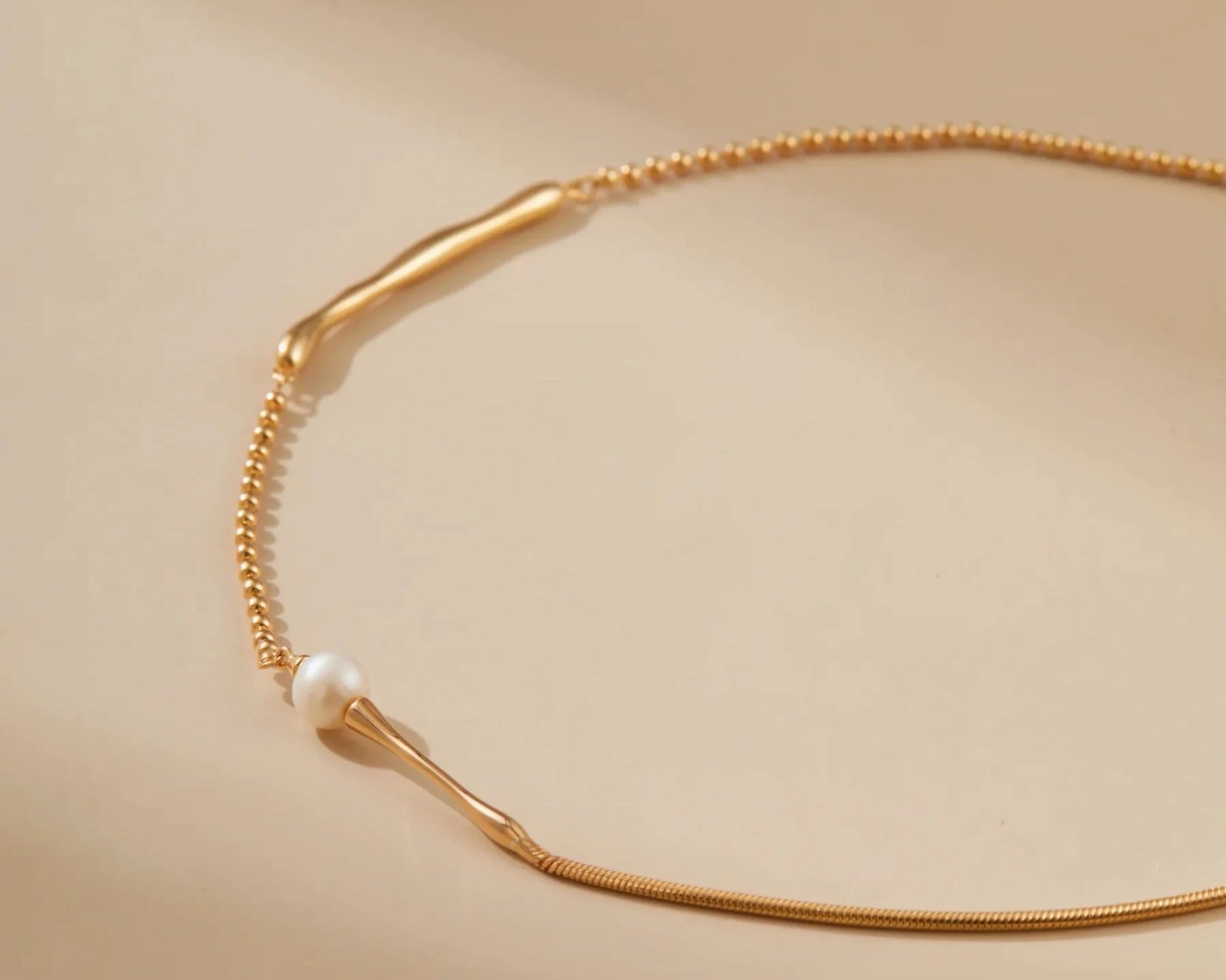 Sterling Silver Round Pearl Necklace - Alarita