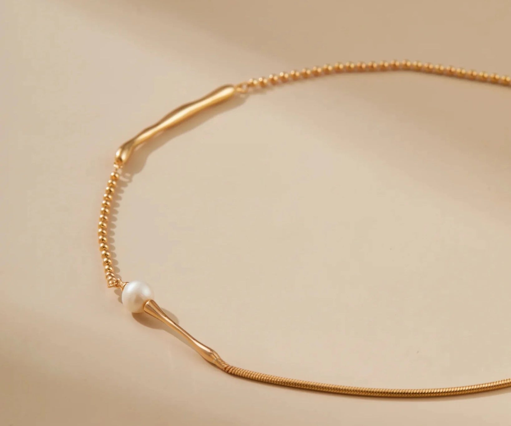 Sterling Silver Round Pearl Necklace - Alarita