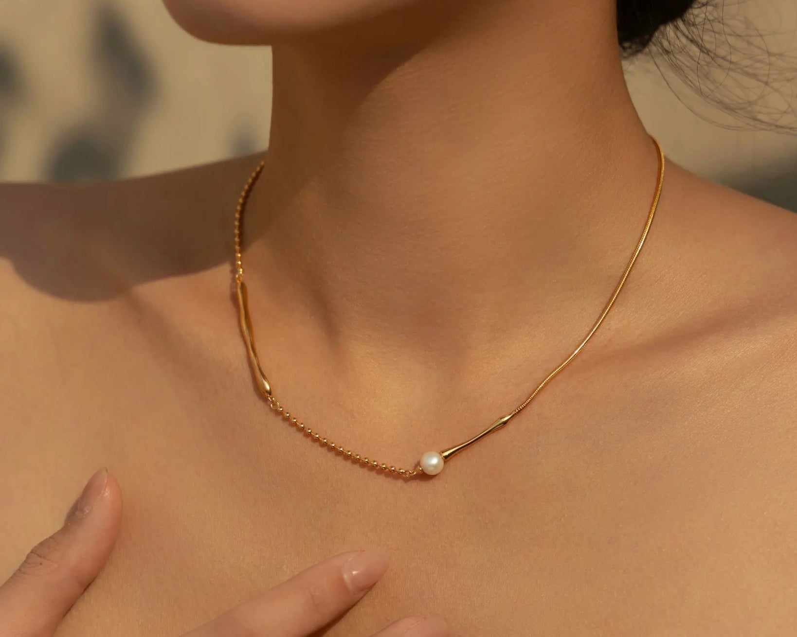 Sterling Silver Round Pearl Necklace - Alarita