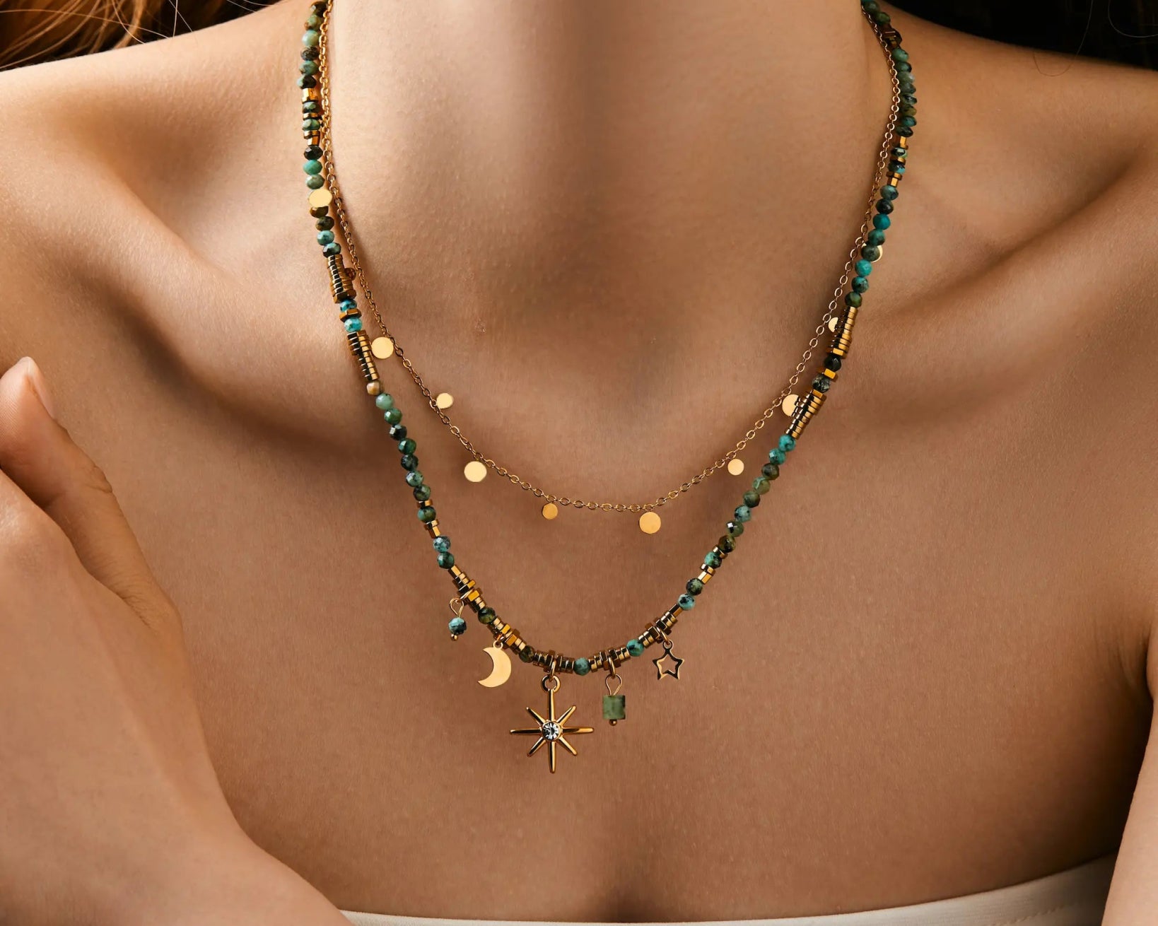 Vintage Star Pendant Necklace - Alarita