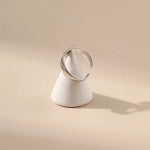 Möbius Twist Texture Ring - Alarita