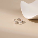 Möbius Twist Texture Ring - Alarita