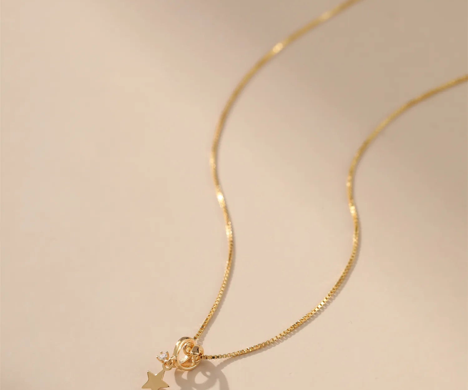 Mini Star Pendant NecklaceAlarita Jewelry
