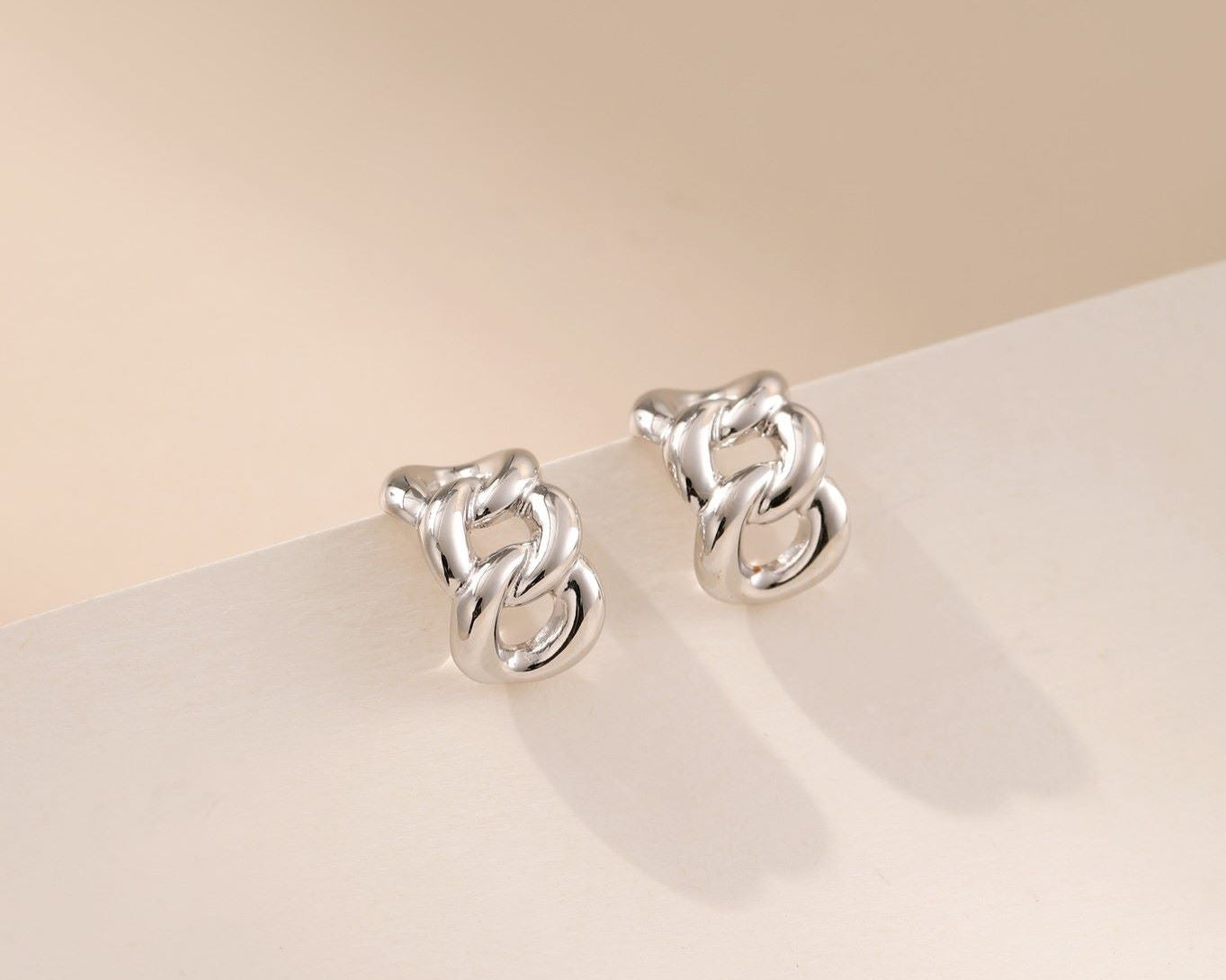 Huggie Hoops - Alarita