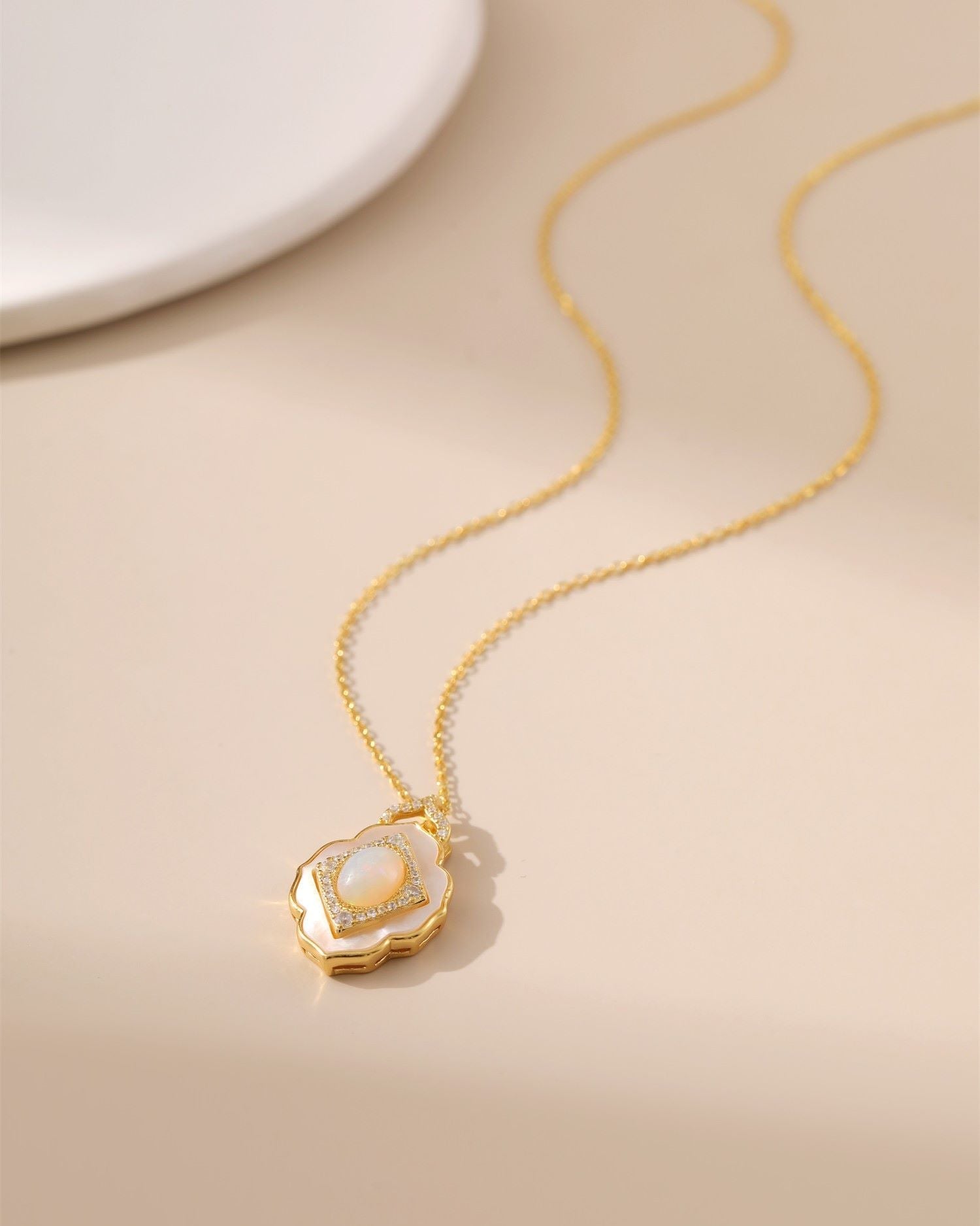 Vintage necklaces australia 2025