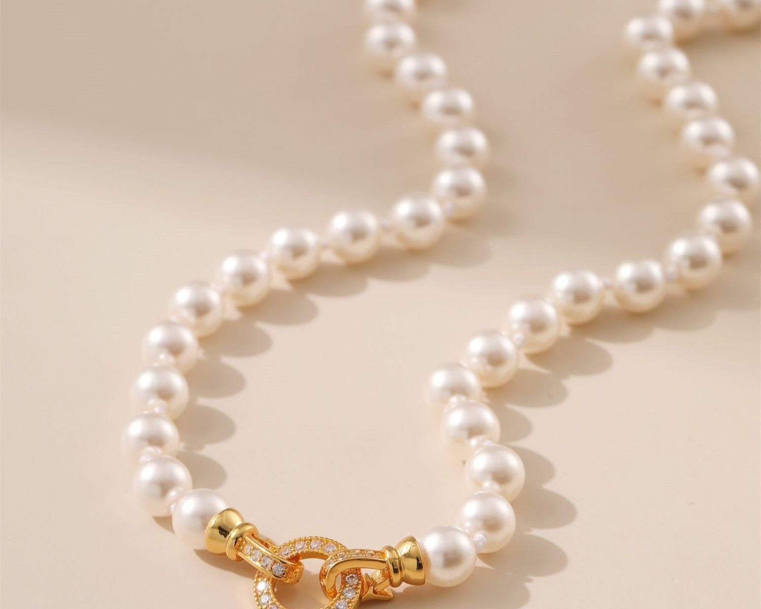 Round Pearl Necklace - Alarita
