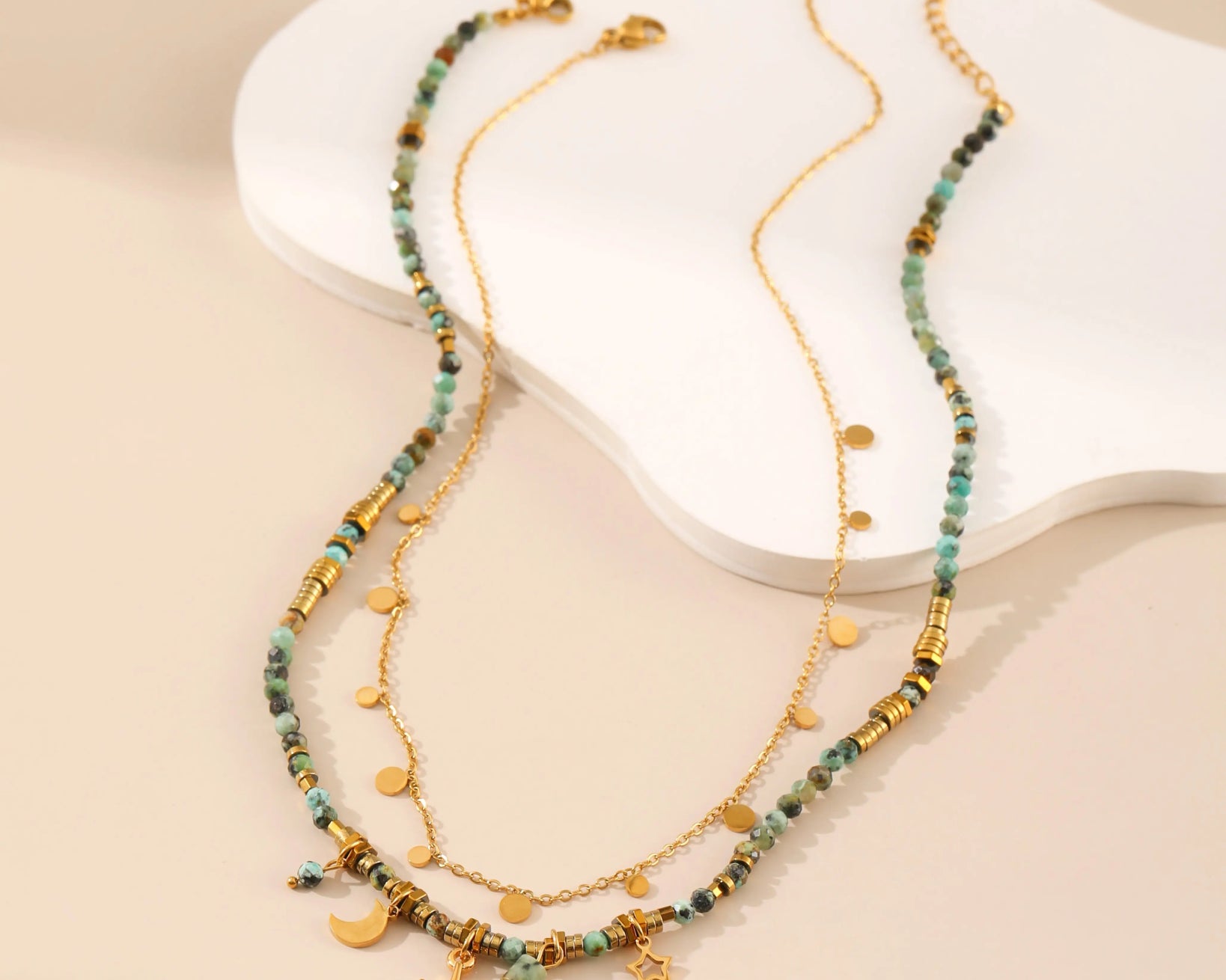 Vintage Star Pendant Necklace - Alarita