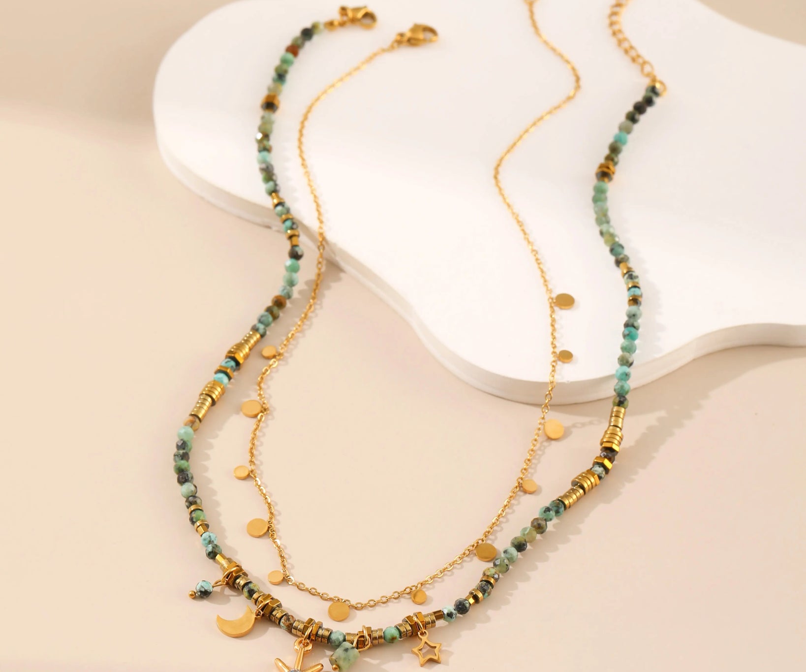 Vintage Star Pendant Necklace - Alarita