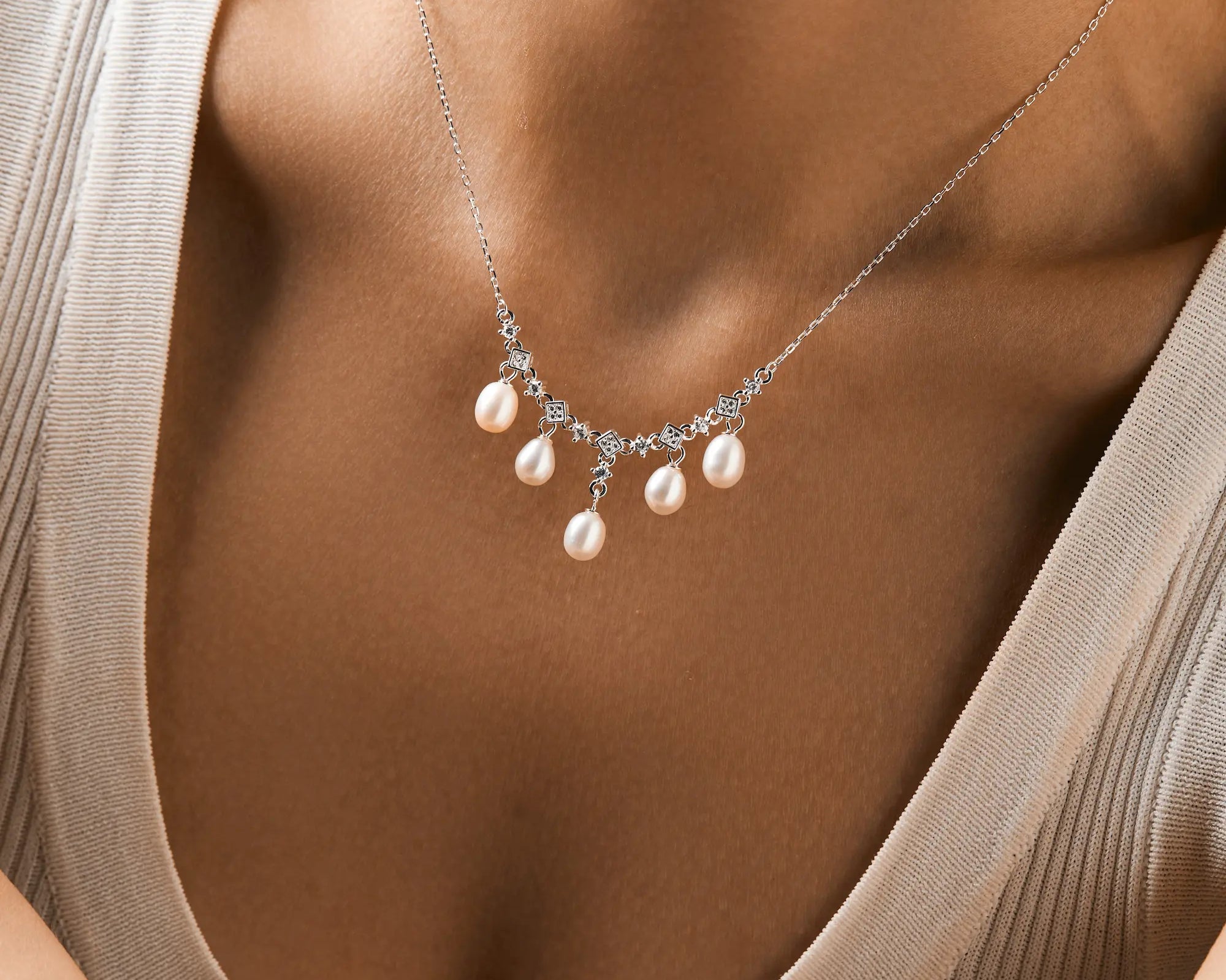 Natural Freshwater Aurora Pearl Necklace - Alarita