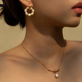 Vintage Gold Knot Pearl Necklace - Alarita