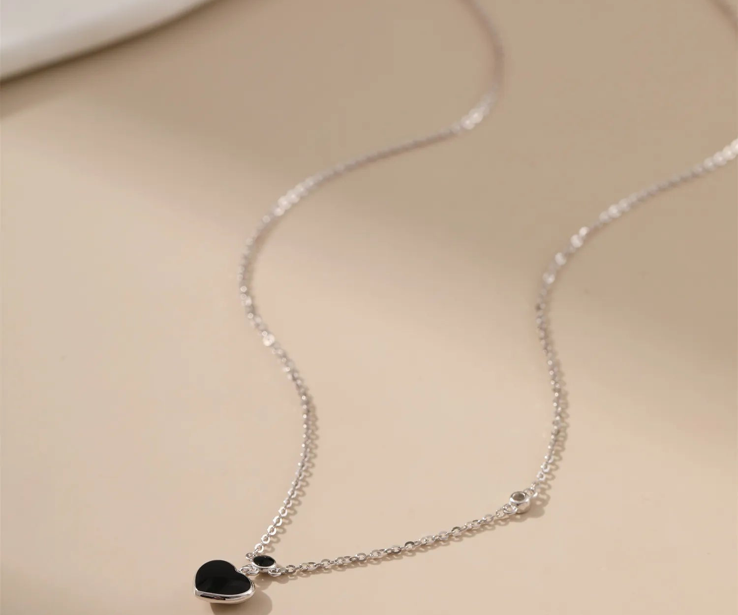 Black Heart Pendant Necklace