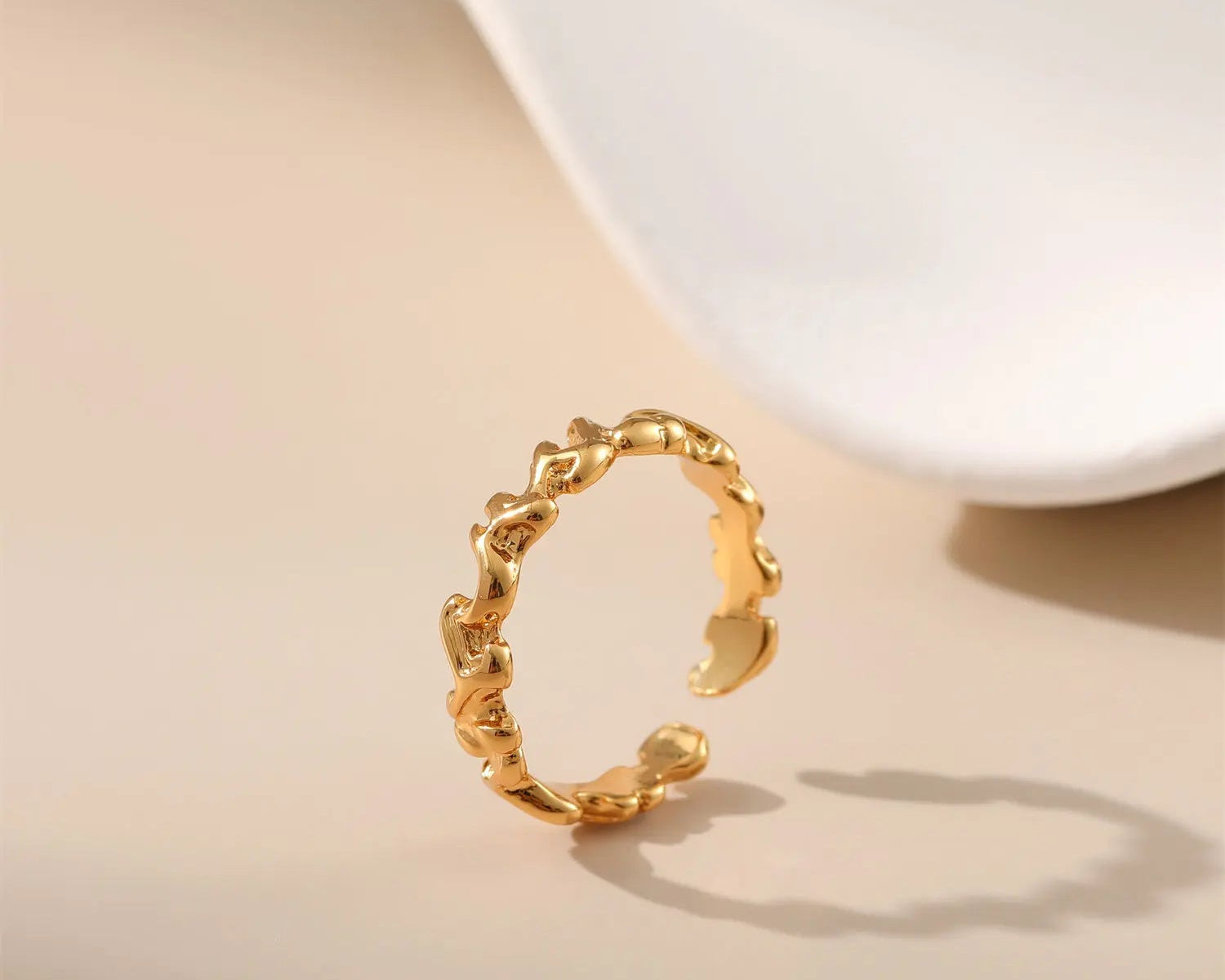 French Luxe Wave Crest Open Ring