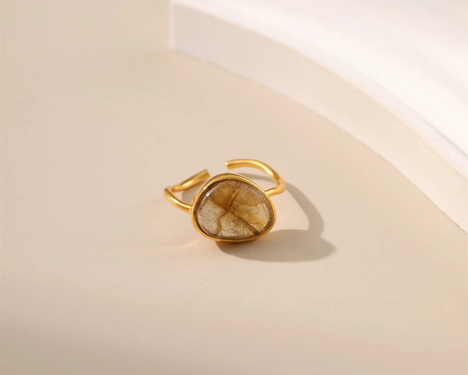  Moonstone Ring - Gold - Alarita