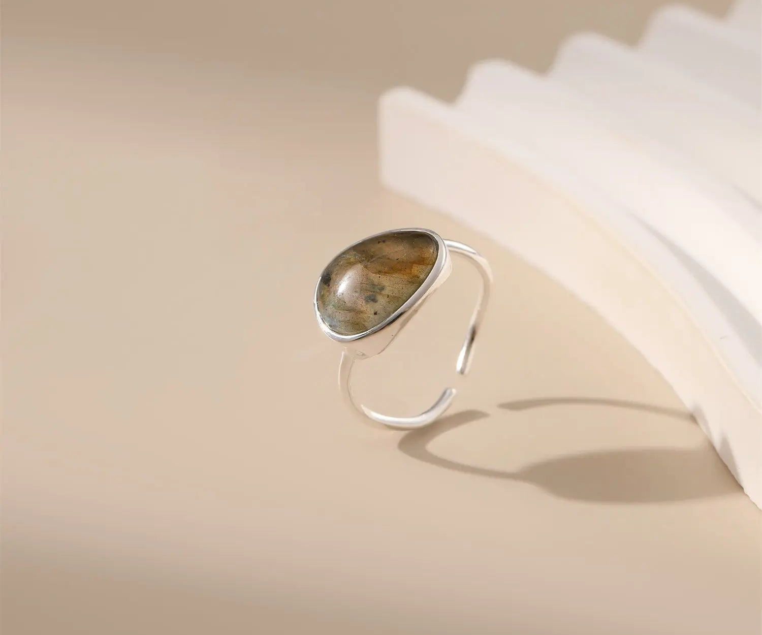 Moonstone Ring - Silver - Alarita
