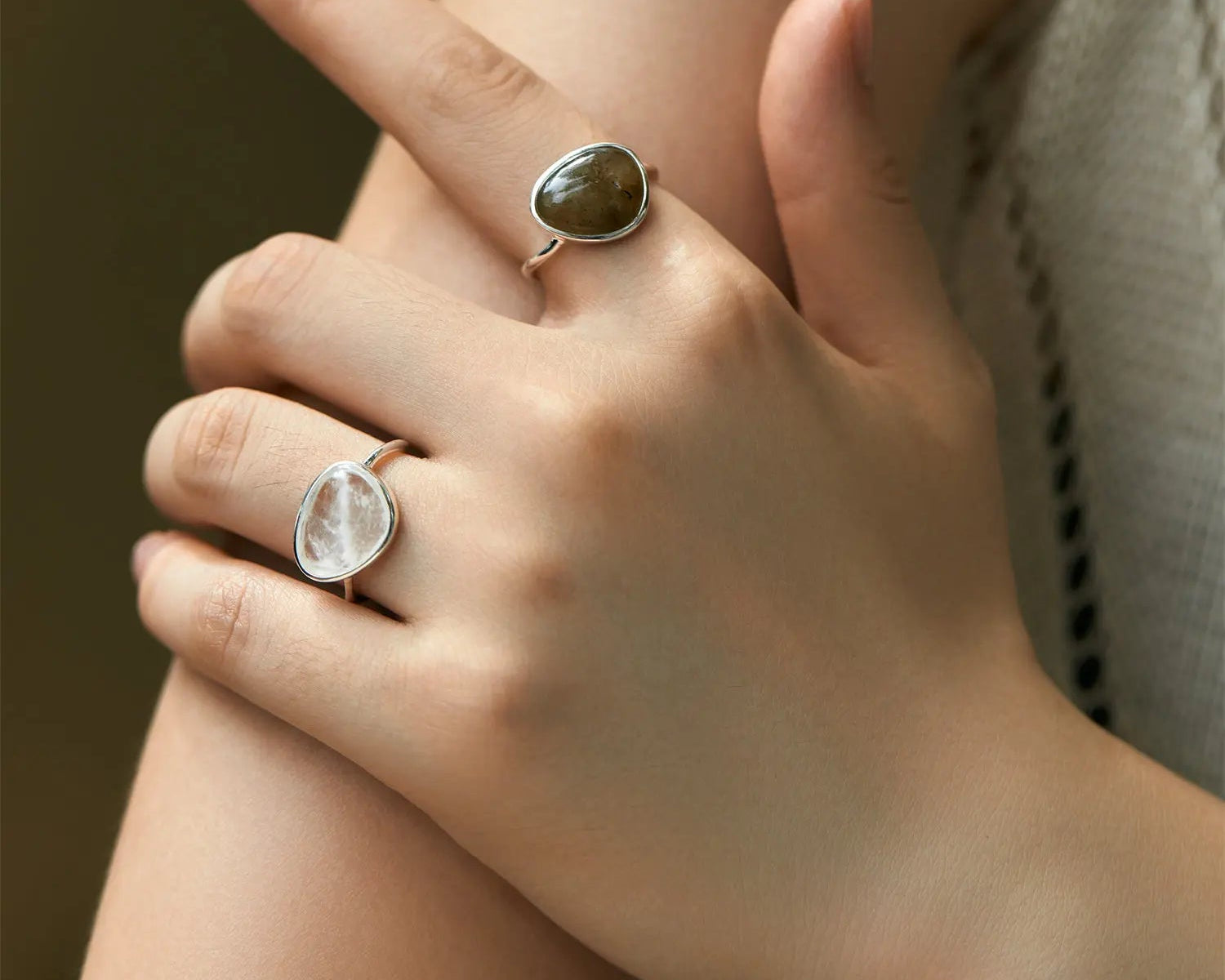 Moonstone Ring - Silver - Alarita