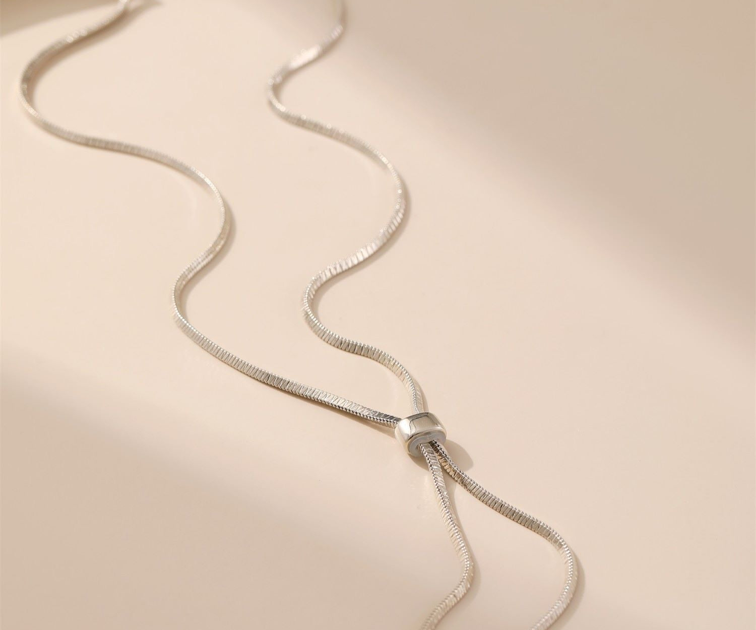 Gold Knot Chain Necklace - Alarita