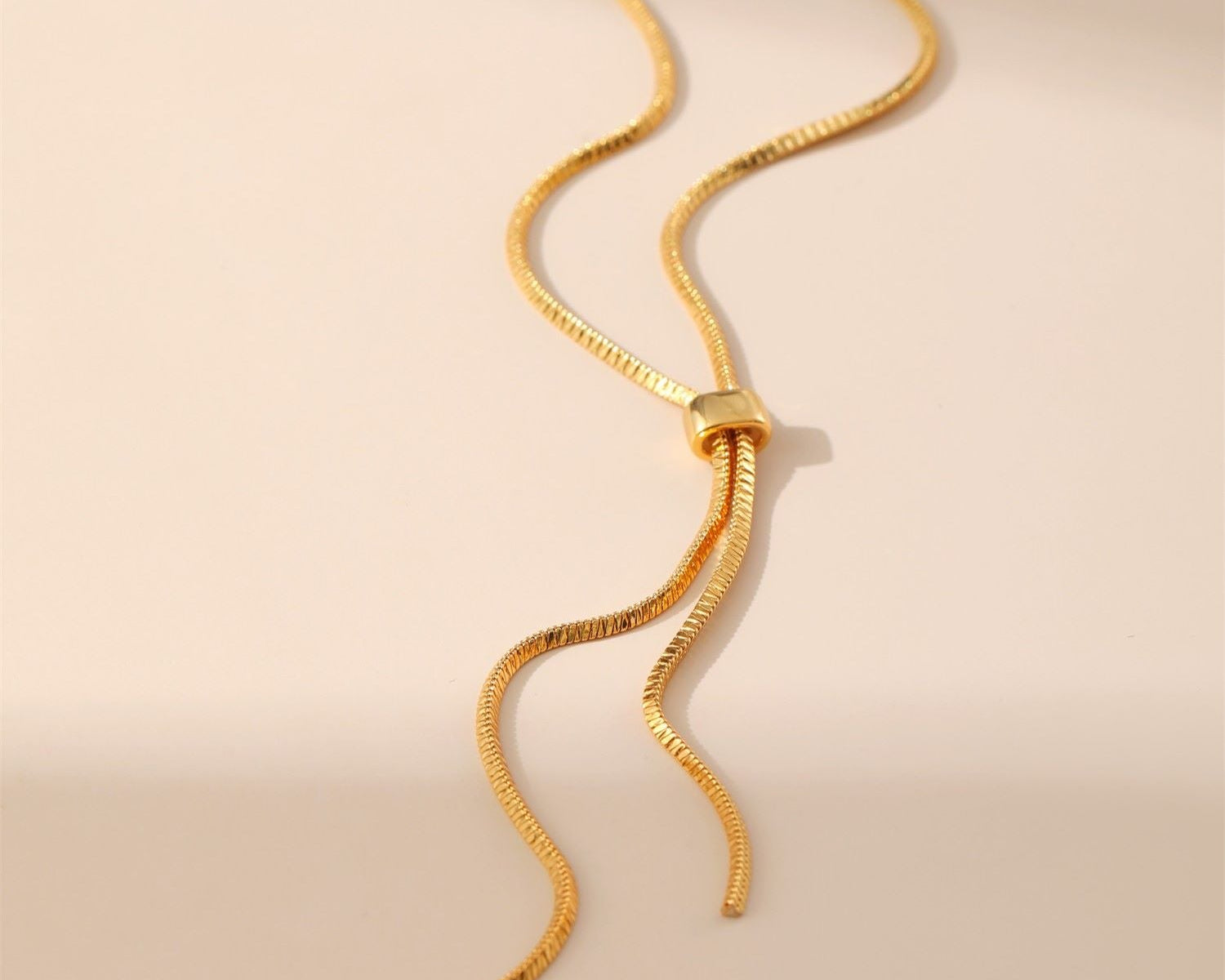 Gold Knot Chain Necklace - Alarita