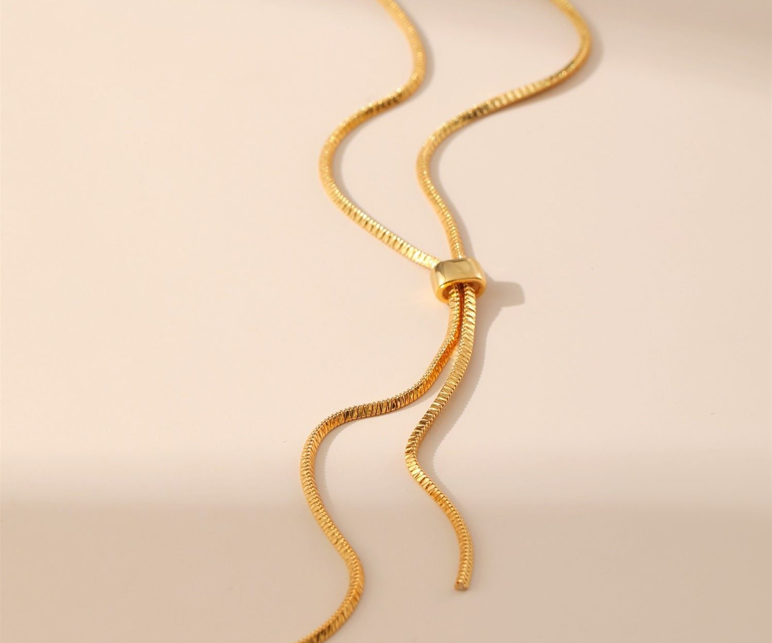 Gold Knot Chain Necklace - Alarita