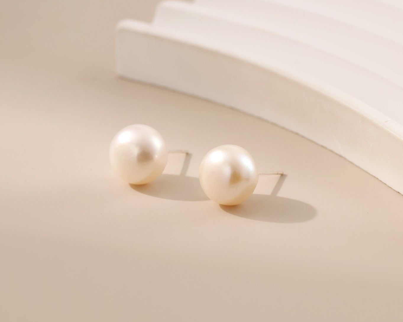 Natural Baroque Pearl Earrings - Alarita