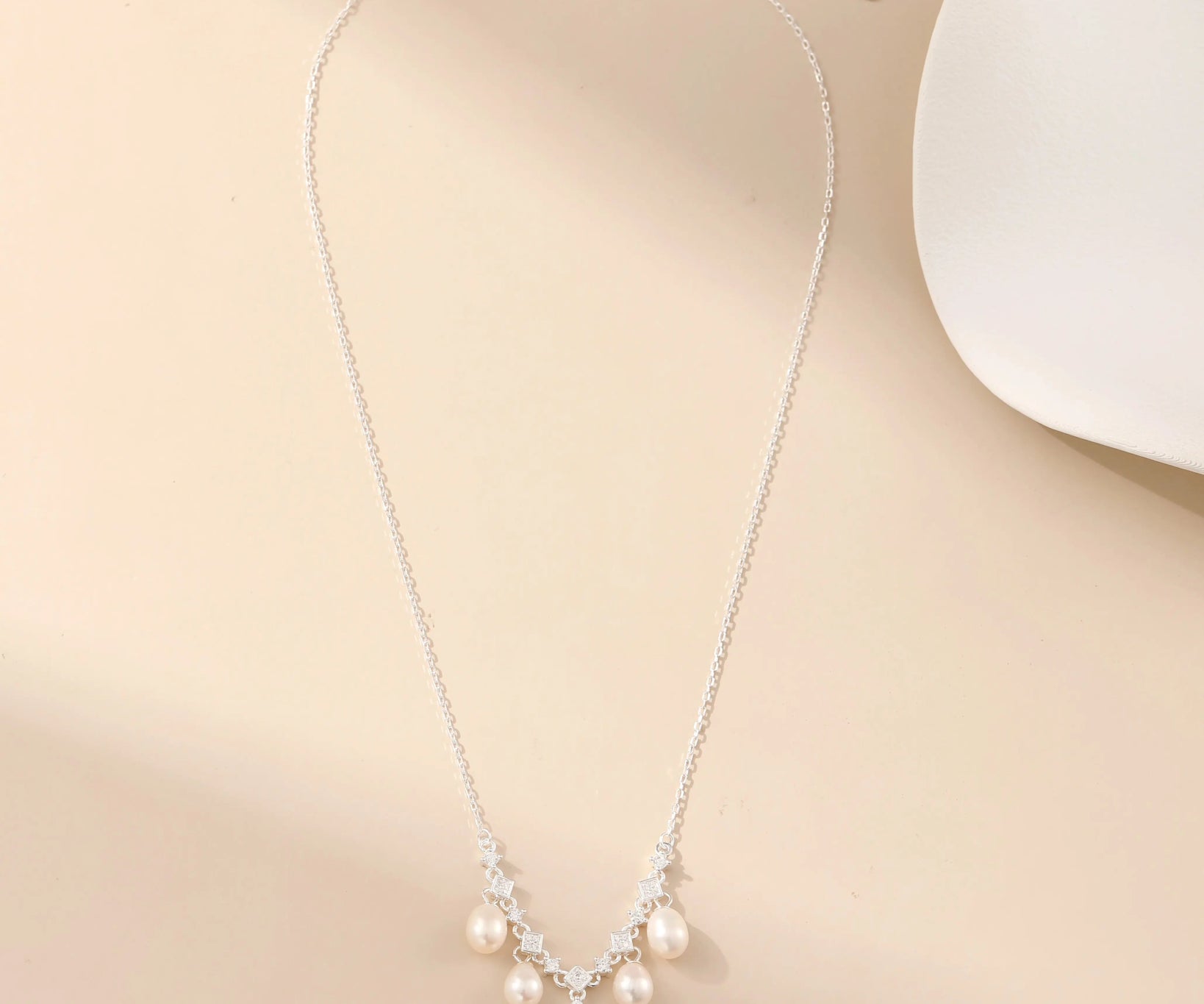 Natural Freshwater Aurora Pearl Necklace - Alarita