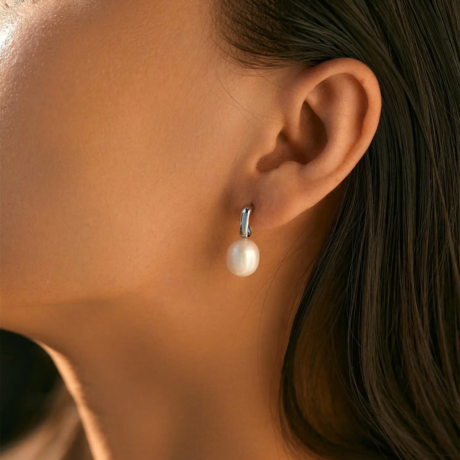 Nura Drop Pearl Earrings - Alarita