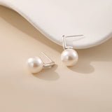 Nura Round Pearl Earrings - Alarita